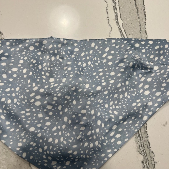 Top - Picture 2 of 4